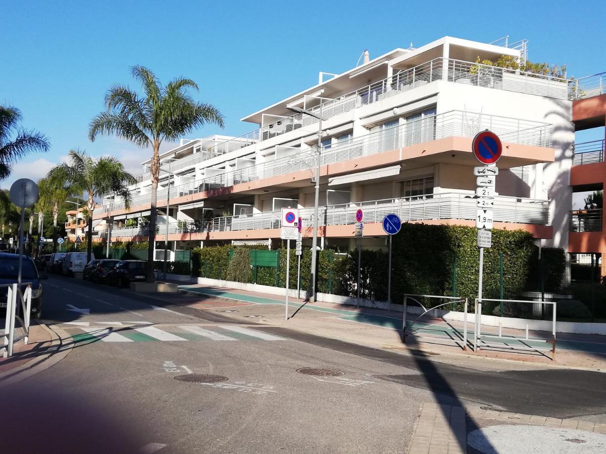 Appartement 2P Et Parking Prive A 50M Des Plages. Villeneuve-Loubet Luaran gambar