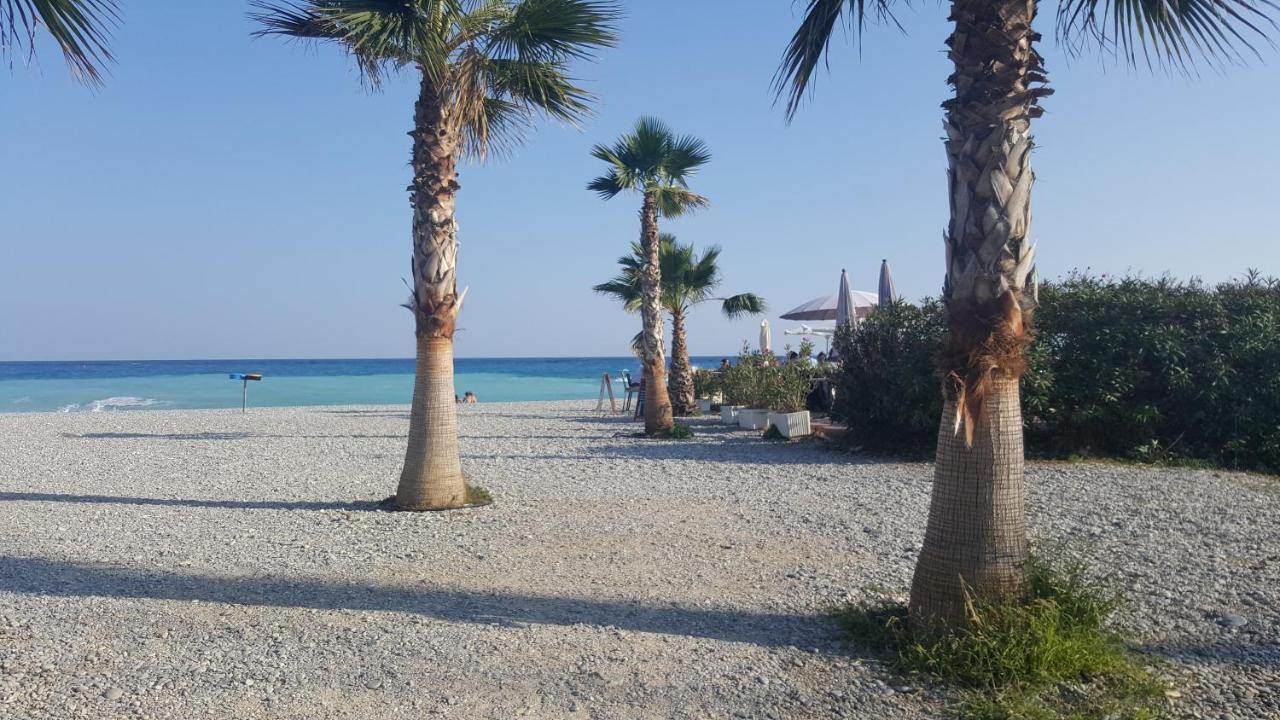 Appartement 2P Et Parking Prive A 50M Des Plages. Villeneuve-Loubet Luaran gambar